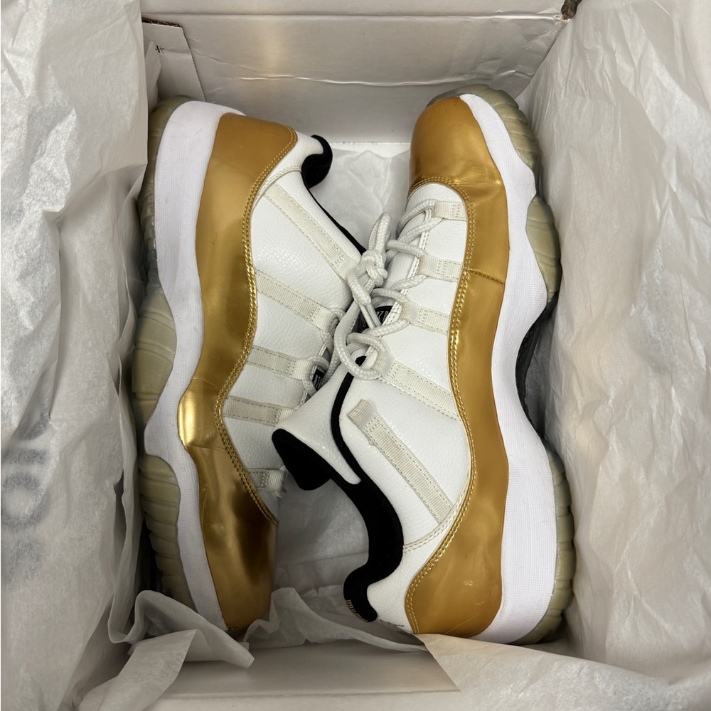 Air Jordan 11 XI Retro Low “Closing Ceremony” USED MEN’s Size 13 NIKE 528895-103